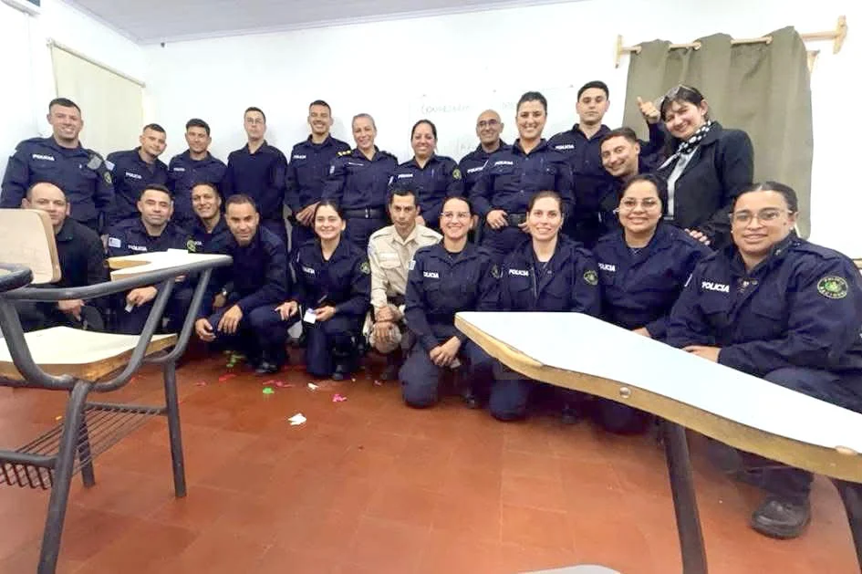 POLICIAS 2 copia